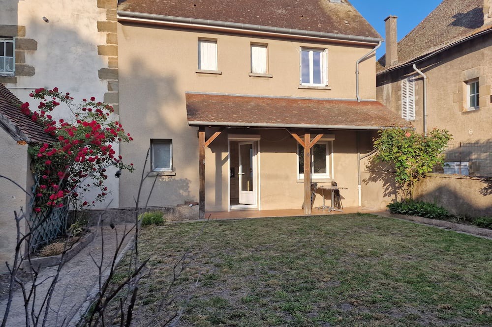 Photo of Outdoor in Souvigny