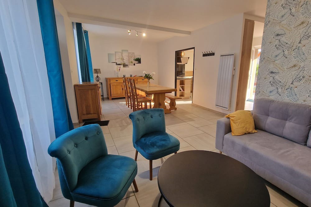 Photo of Livingroom in Souvigny