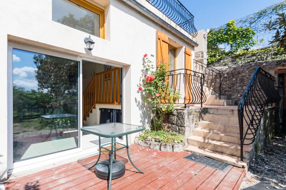 Photo of Patio Balcony in Chassiers