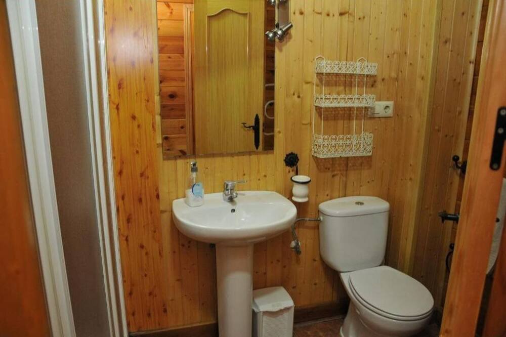 Photo of Bathroom in Arroyo Frio