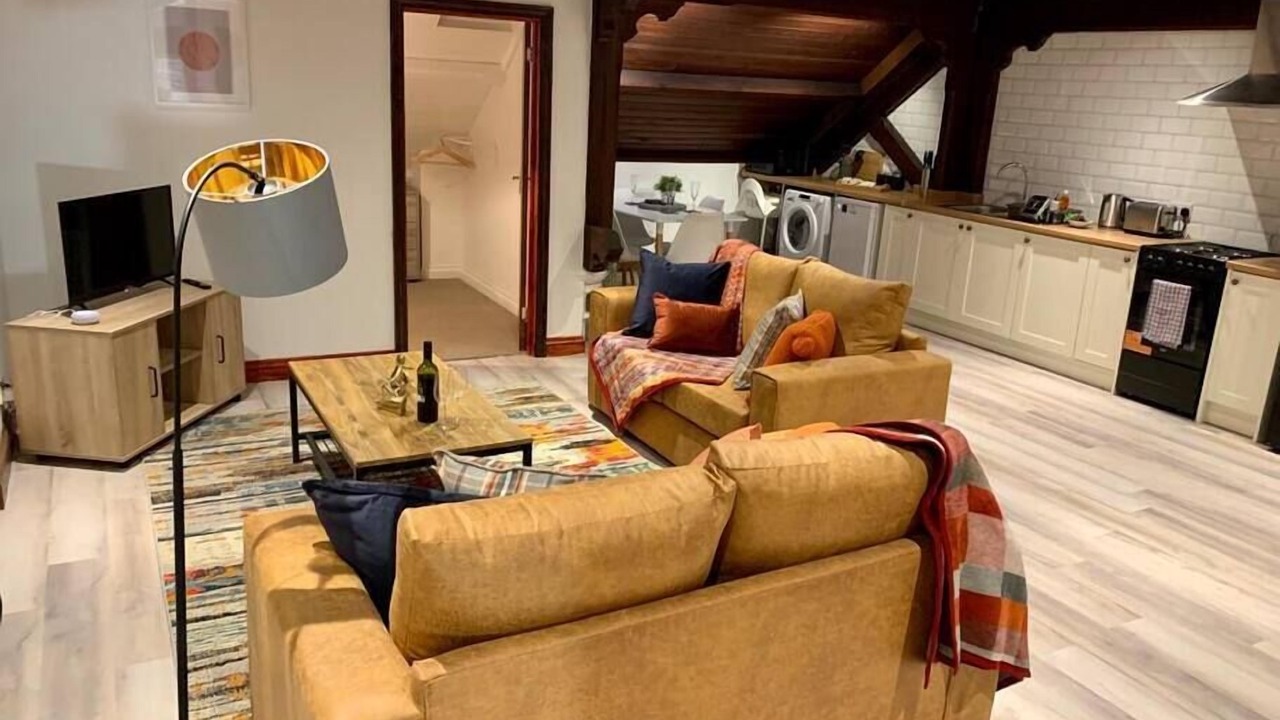 Photo of Others in Cwm Frwd Oer