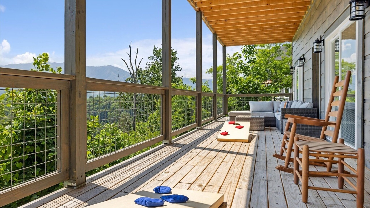 Photo of Patio Balcony in Chalet Village North