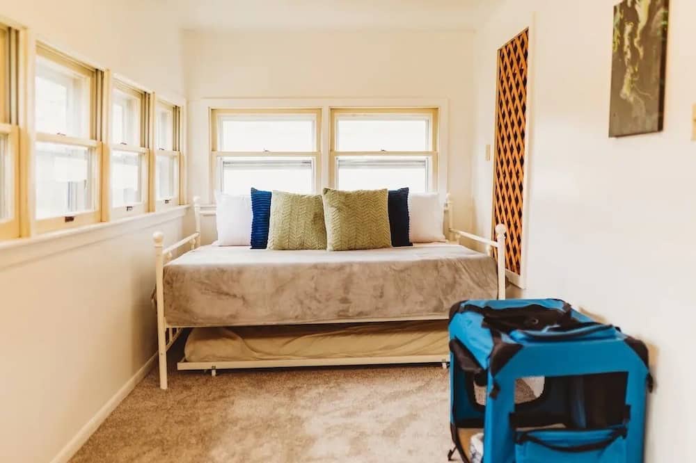 Photo of Bedroom in Osawatomie
