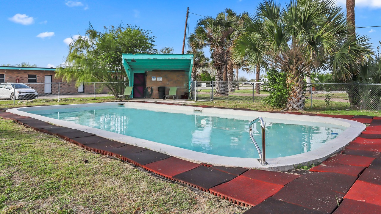 Photo of Outdoor in Mathis