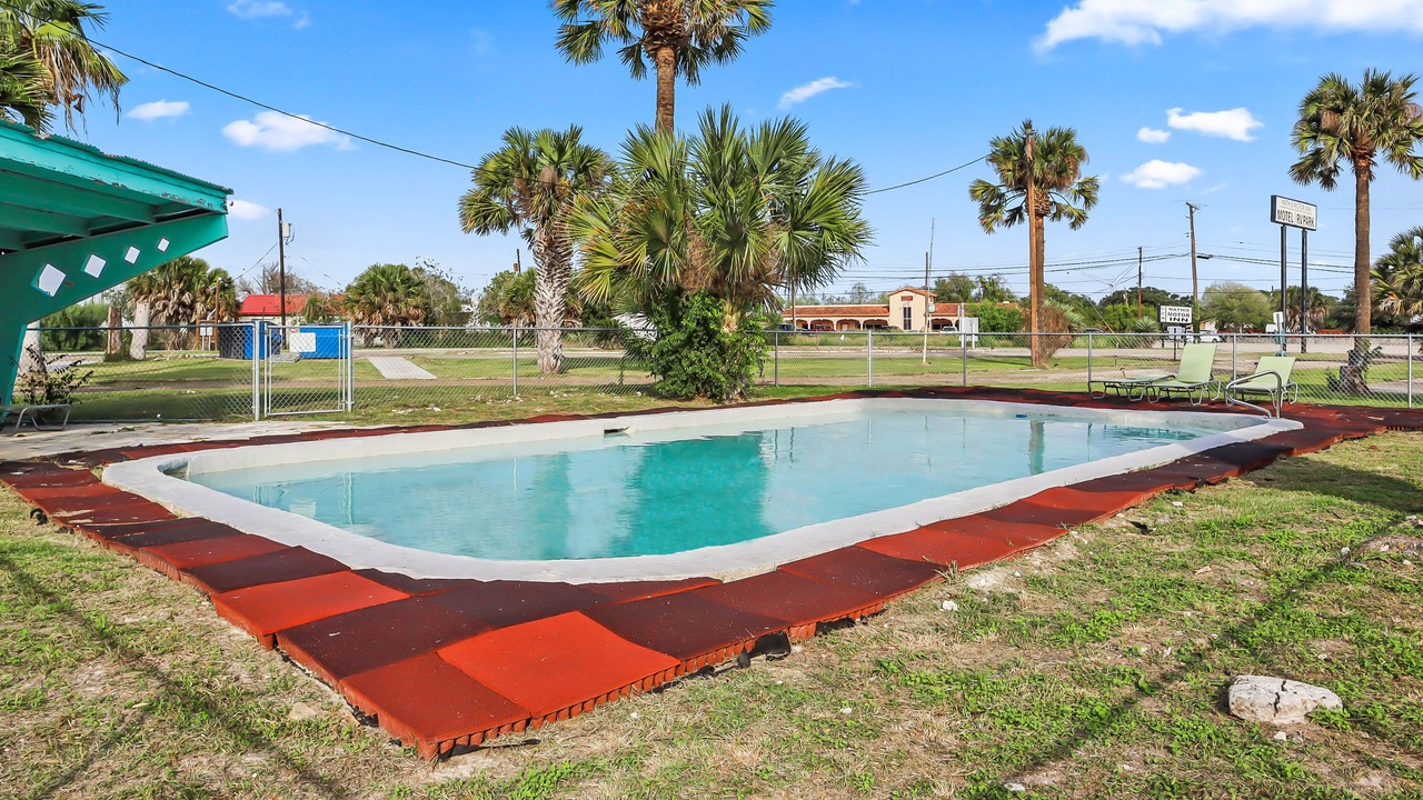 Photo of Outdoor in Mathis