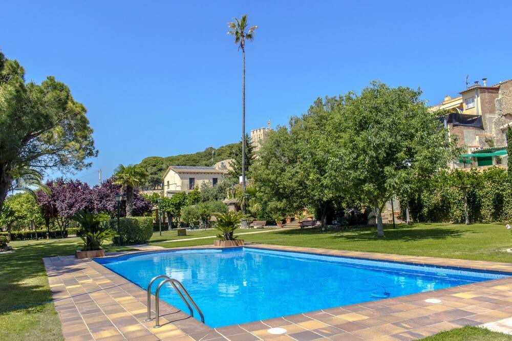 Photo of Outdoor in Santa Oliva