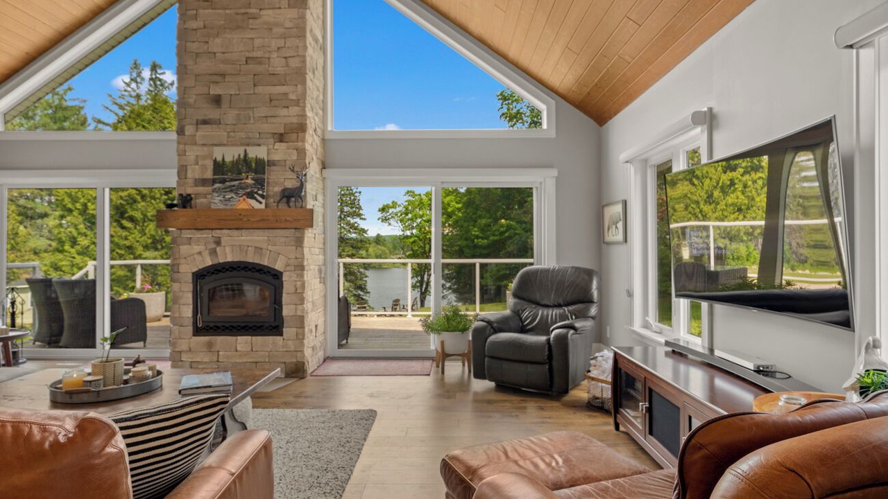 Photo of Livingroom in Novar