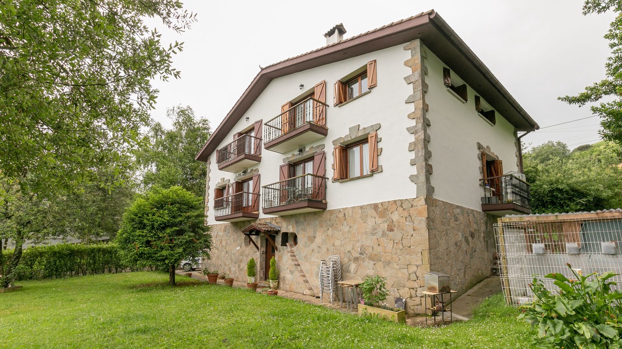 Photo of Outdoor in Aia
