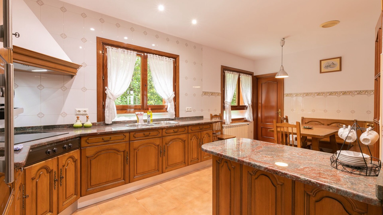 Photo of Kitchen in Aia