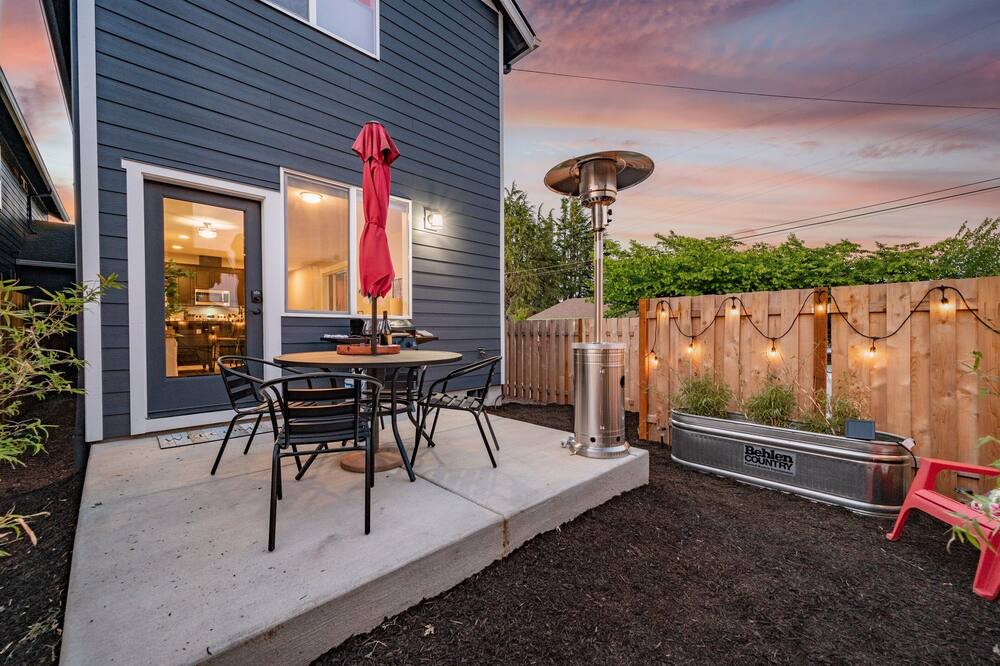 Photo of Outdoor in Carlton