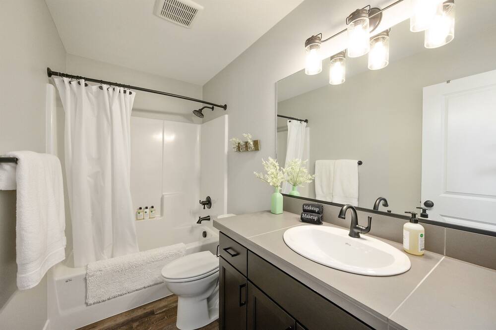 Photo of Others in Carlton