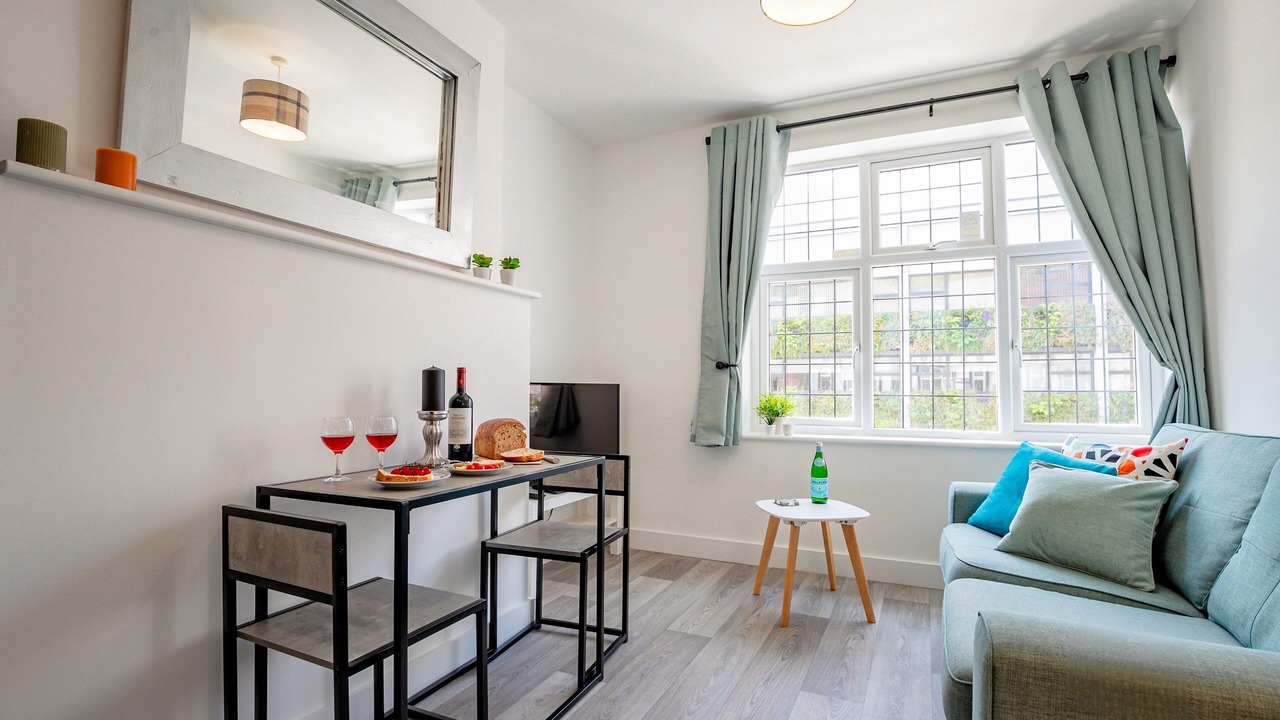 Photo of Others in Caterham