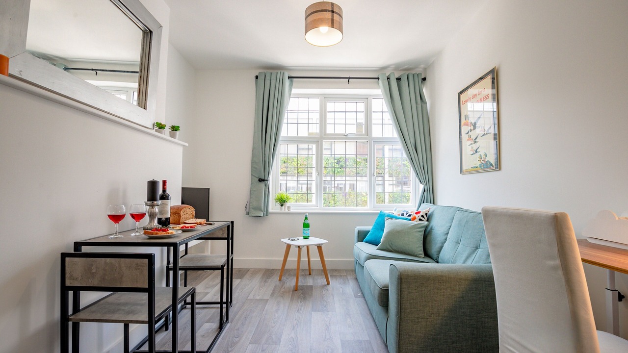 Photo of Others in Caterham