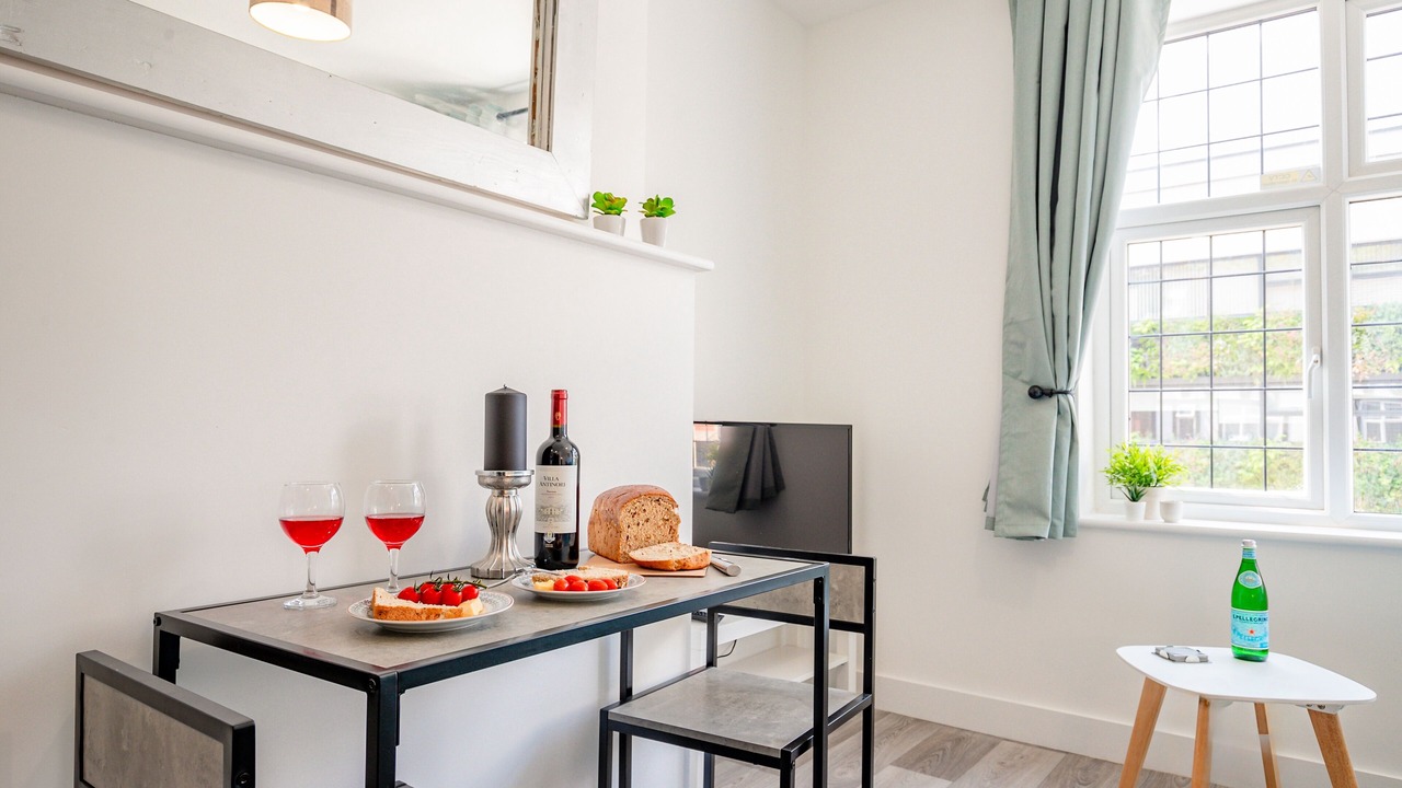 Photo of Others in Caterham