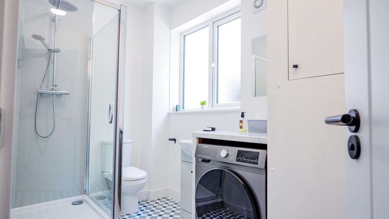 Photo of Others in Caterham