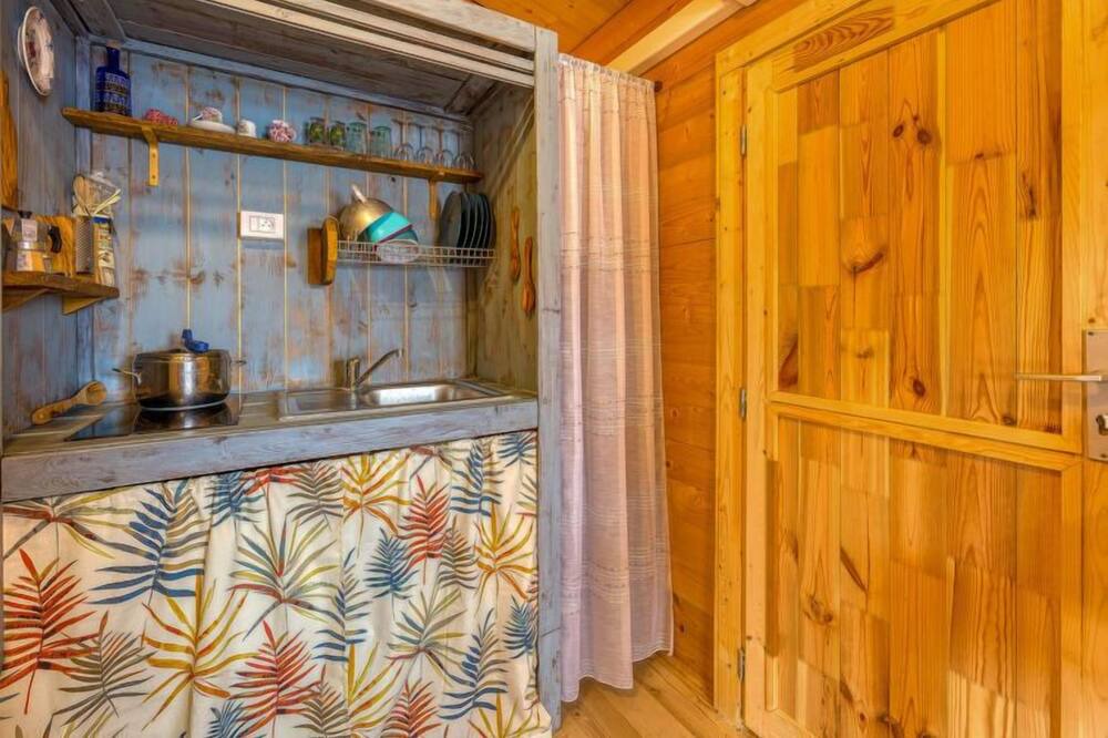 Photo of Kitchen in Saint-Laurent-La-Vernede