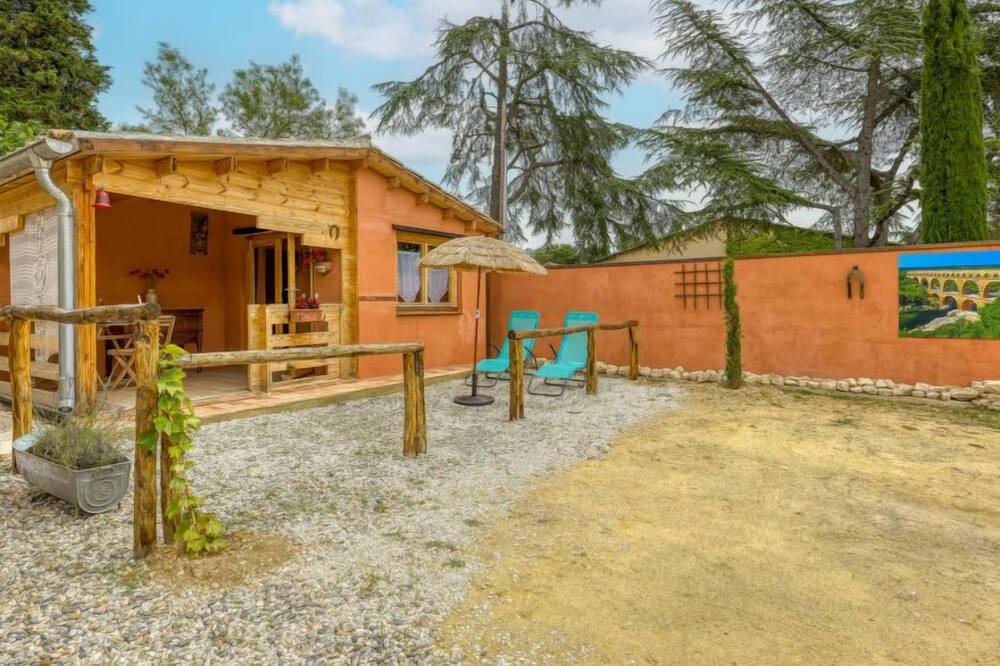 Photo of Outdoor in Saint-Laurent-La-Vernede