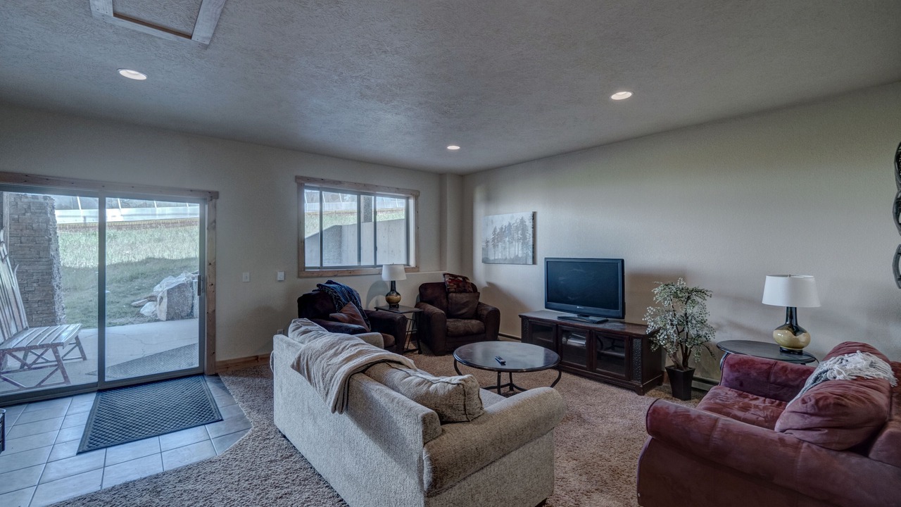 Photo of Bedroom in Lead