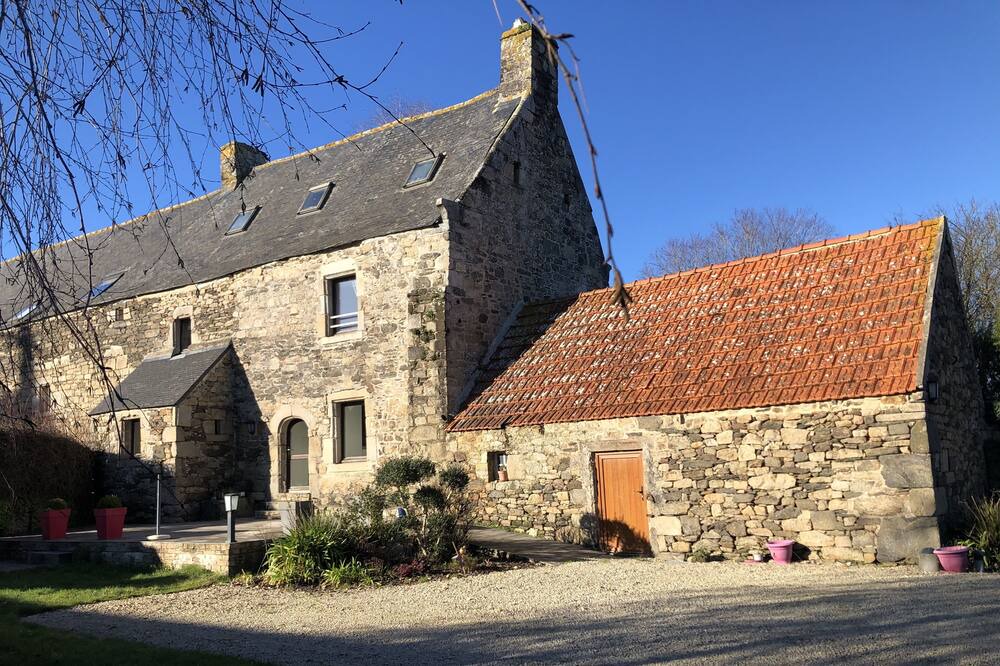 Photo of Outdoor in Plougoulm