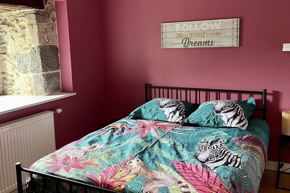 Photo of Bedroom in Plougoulm