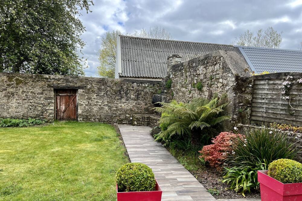 Photo of Outdoor in Plougoulm