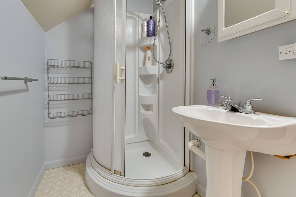 Photo of Bathroom in Champaign