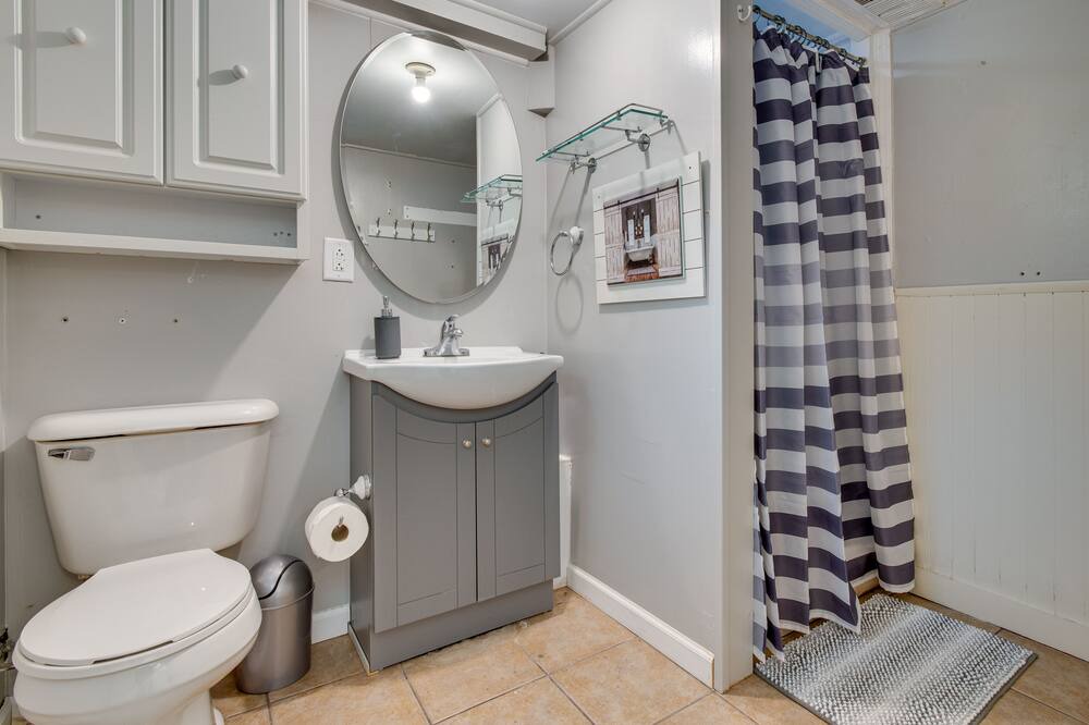 Photo of Bathroom in Champaign