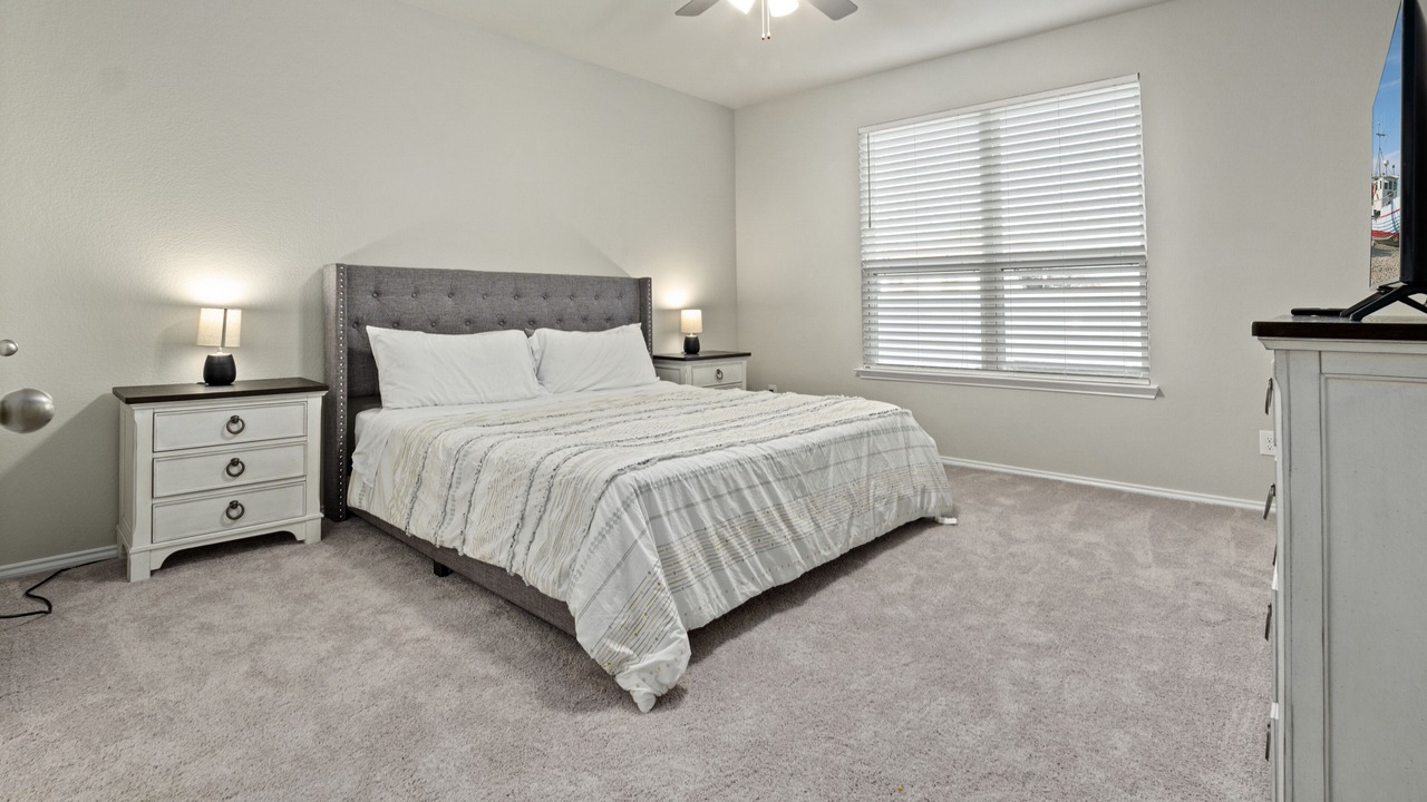 Photo of Bedroom in Lincoln Park