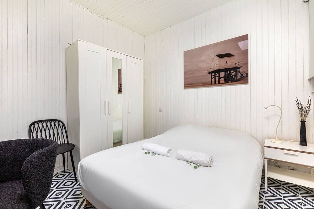 Photo of Bedroom in Arcueil