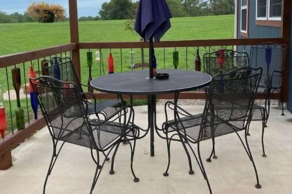 Photo of Patio Balcony in Leasburg