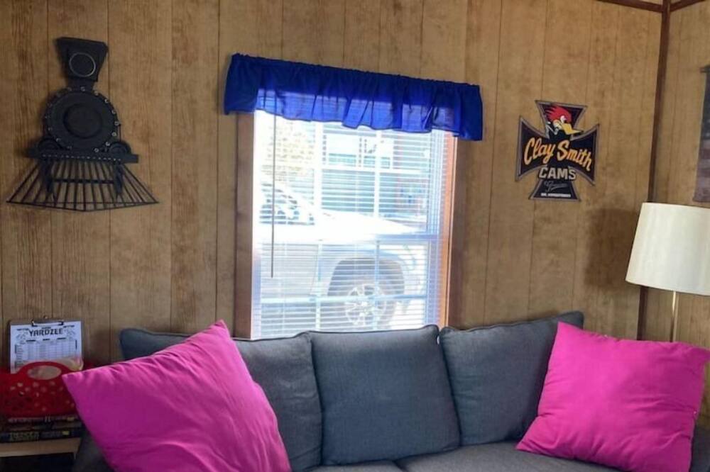 Photo of Livingroom in Leasburg