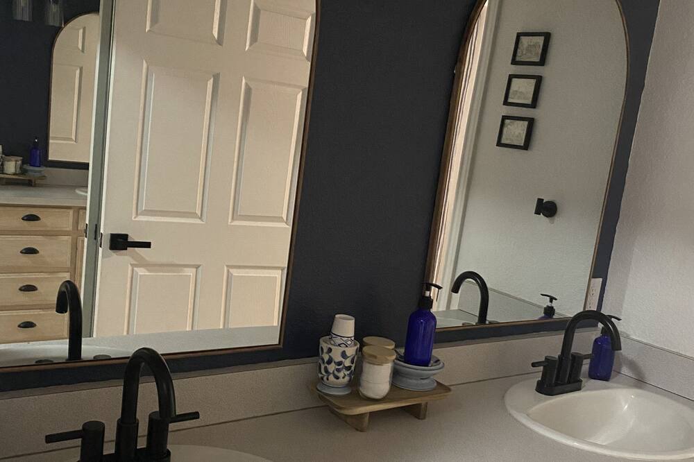 Photo of Bathroom in Hobbs