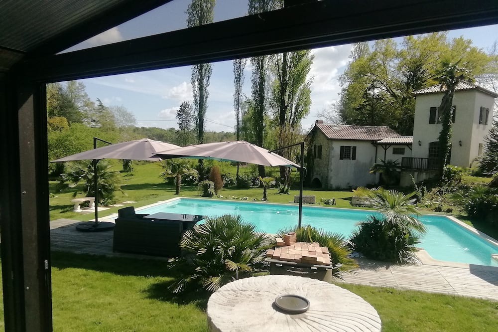 Photo of Outdoor in Candresse