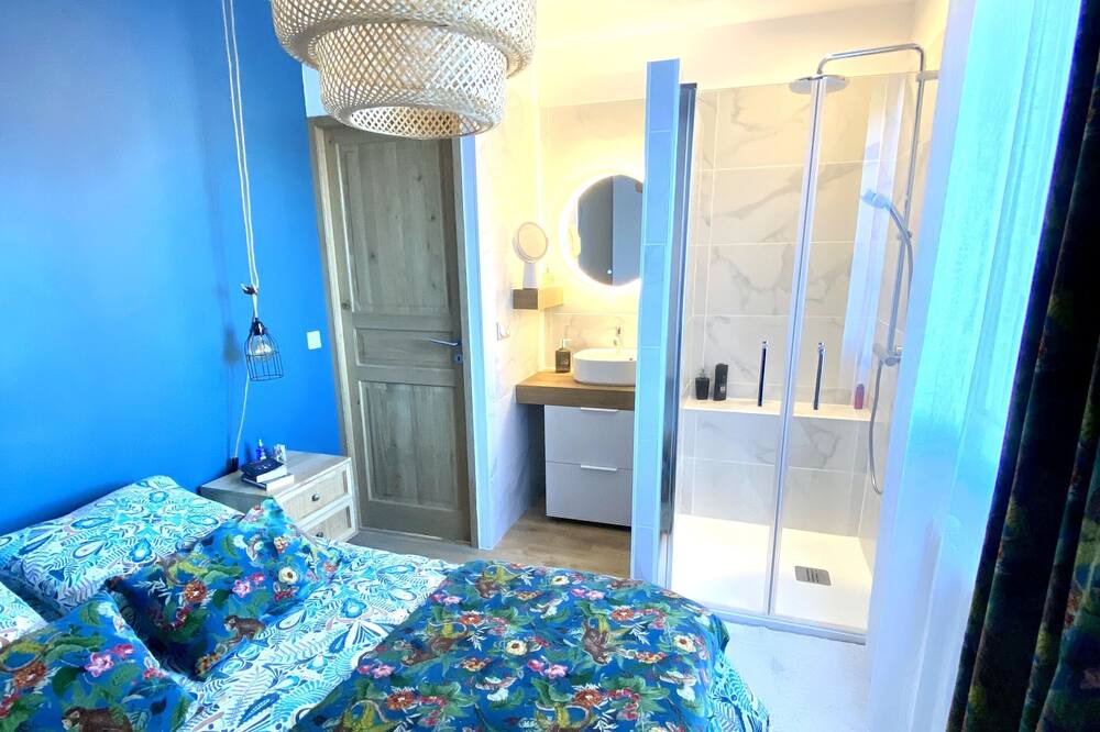 Photo of Bedroom in Cournonsec
