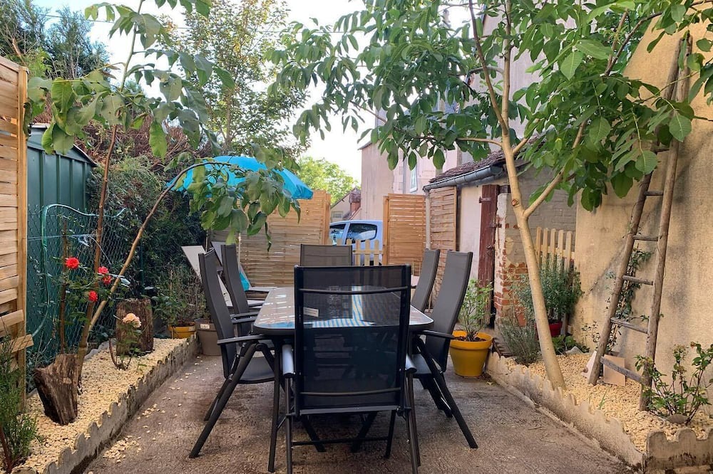 Photo of Outdoor in Garigny