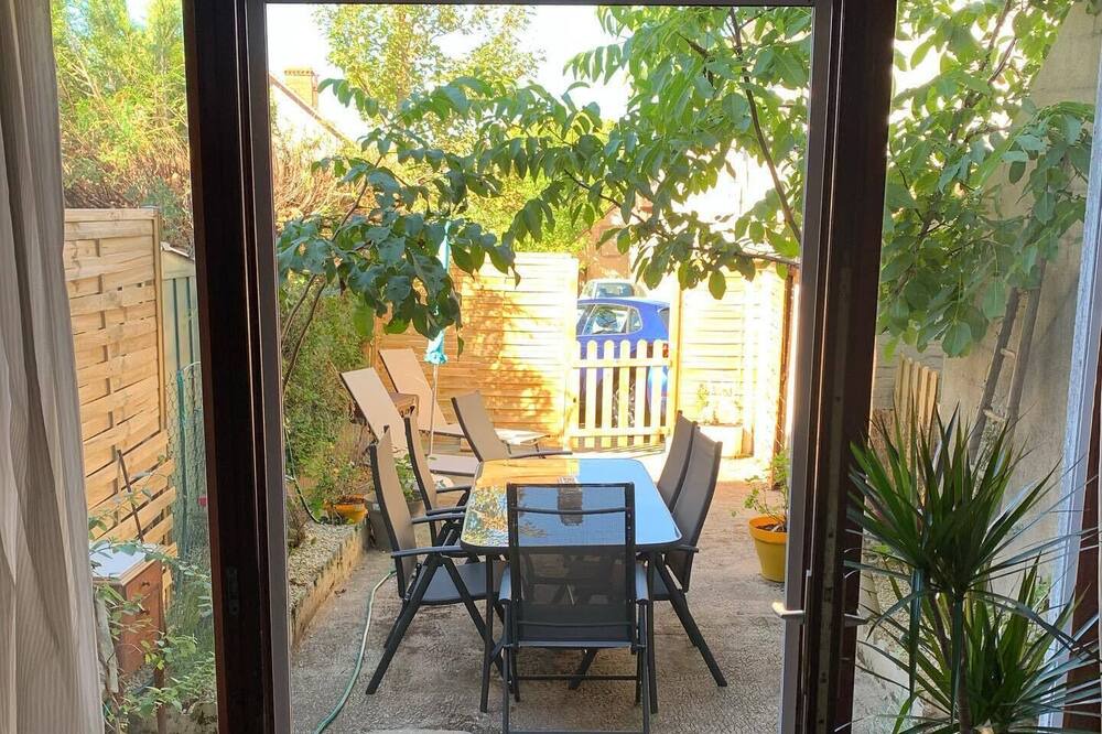Photo of Outdoor in Garigny