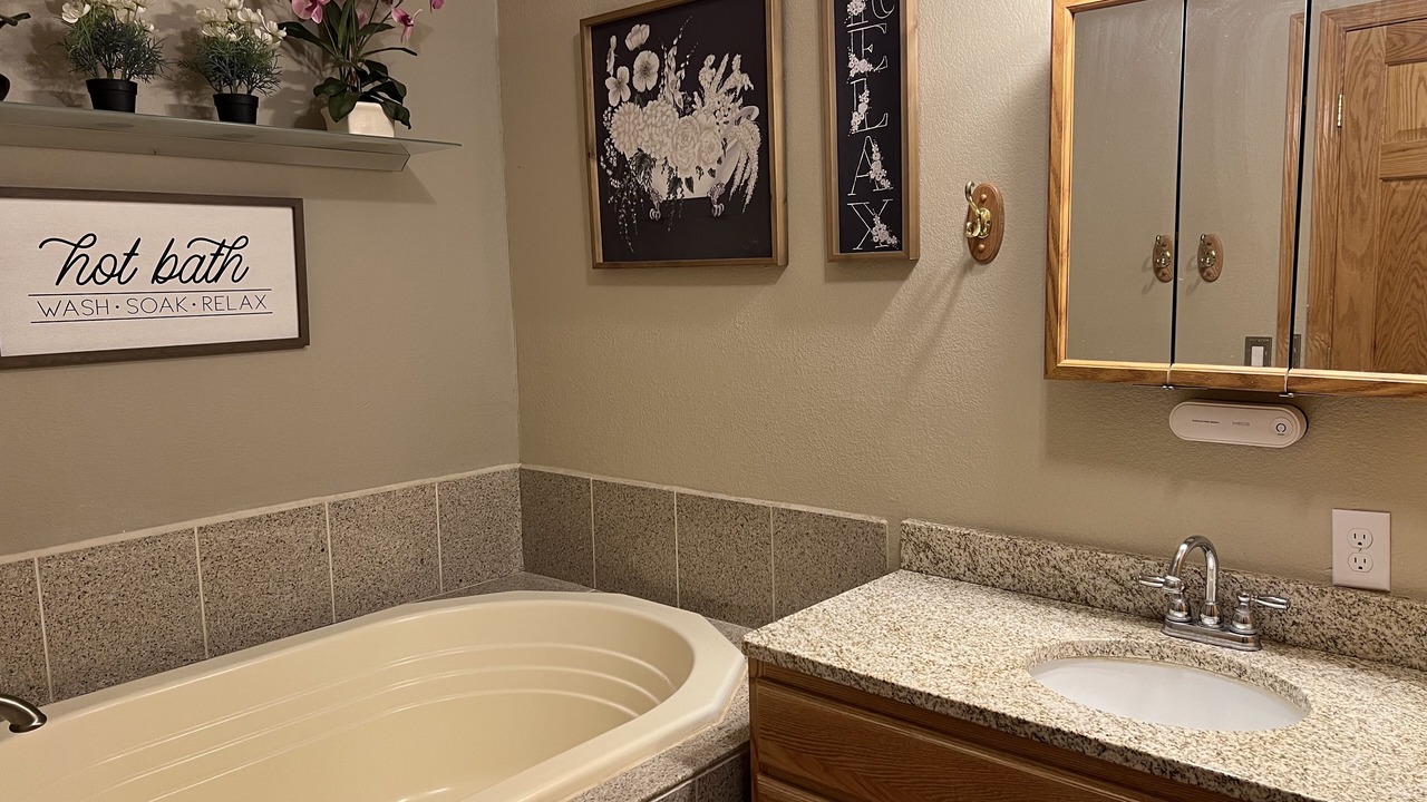 Photo of Bathroom in Whitetail