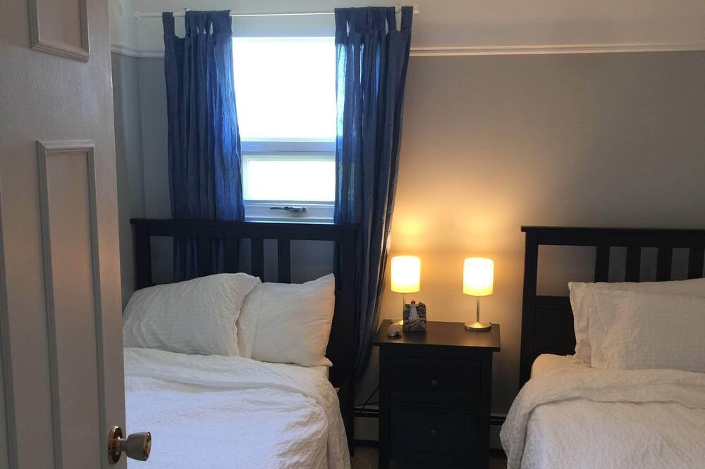 Photo of Bedroom in Pointe-aux-Loups