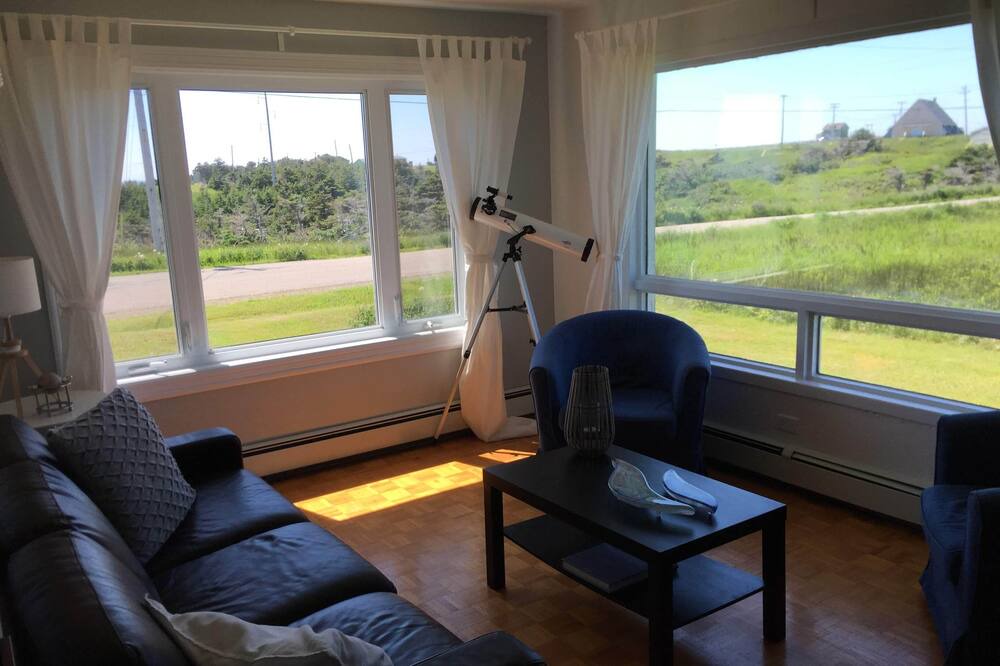 Photo of Livingroom in Pointe-aux-Loups