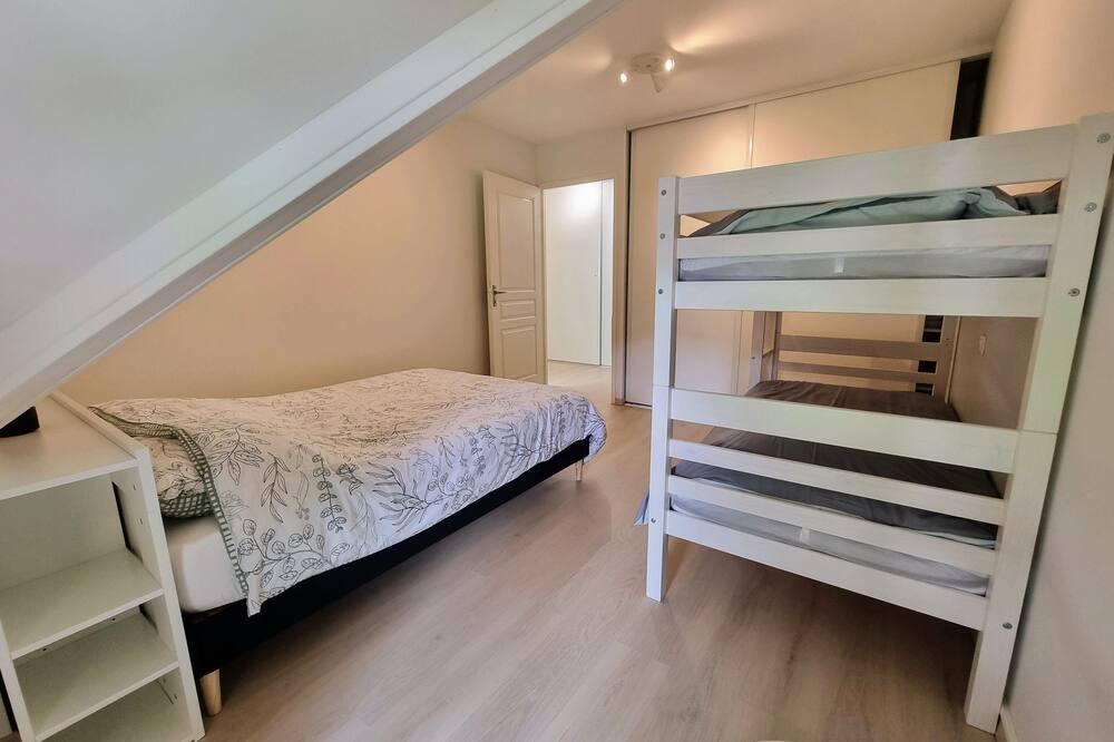 Photo of Bedroom in Saint-Mamet