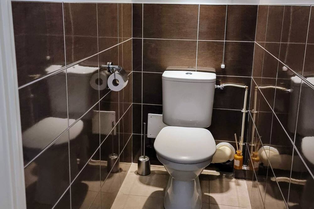 Photo of Bathroom in Saint-Mamet