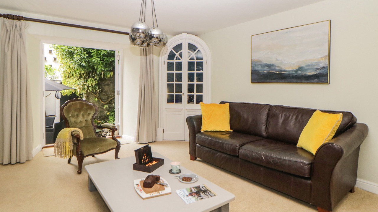 Photo of Livingroom in Tavistock