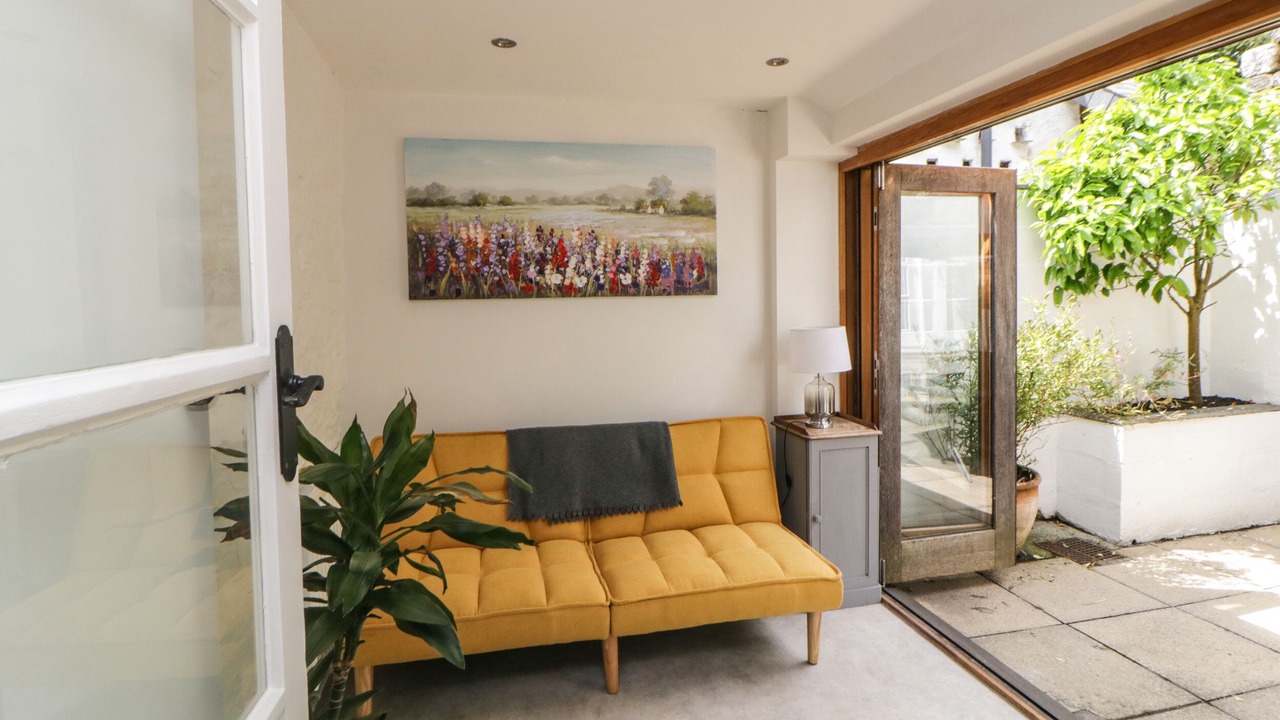 Photo of Livingroom in Tavistock