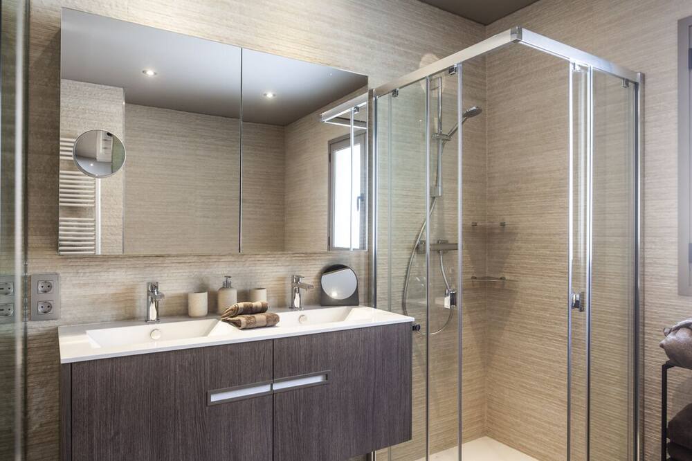 Photo of Bathroom in El Tarter