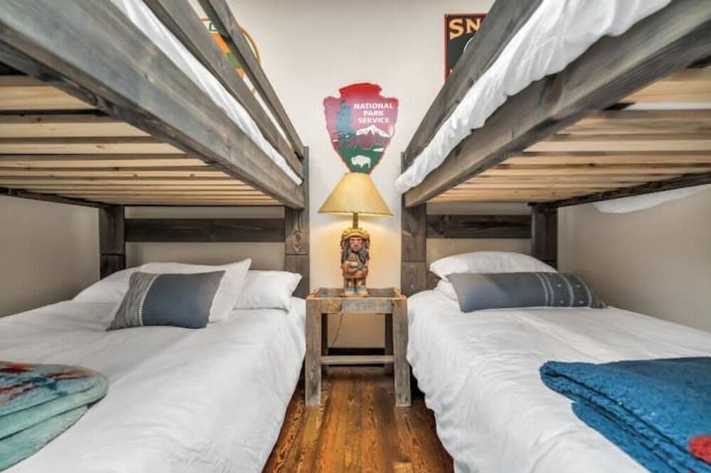 Photo of Bedroom in Cascade