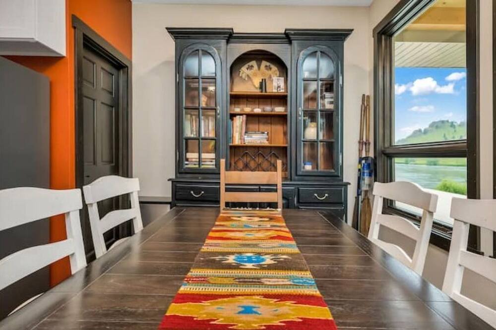 Photo of Others in Cascade