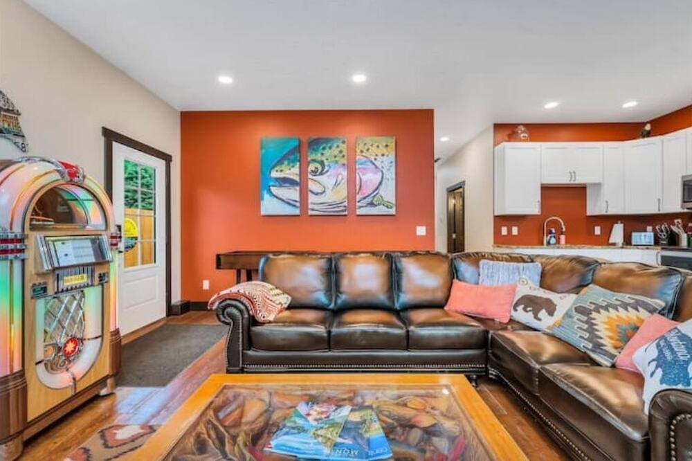 Photo of Livingroom in Cascade