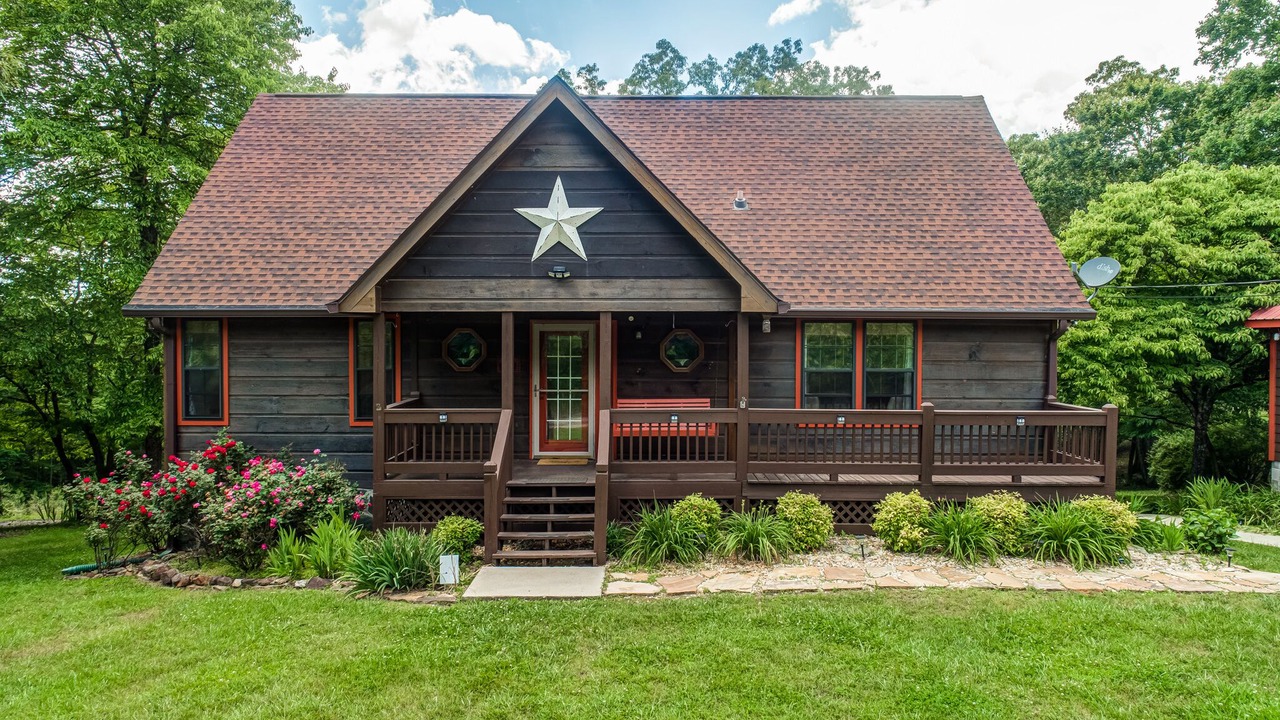 Photo of Outdoor in Mineral Bluff