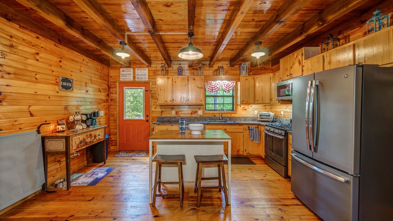 Photo of Kitchen in Mineral Bluff