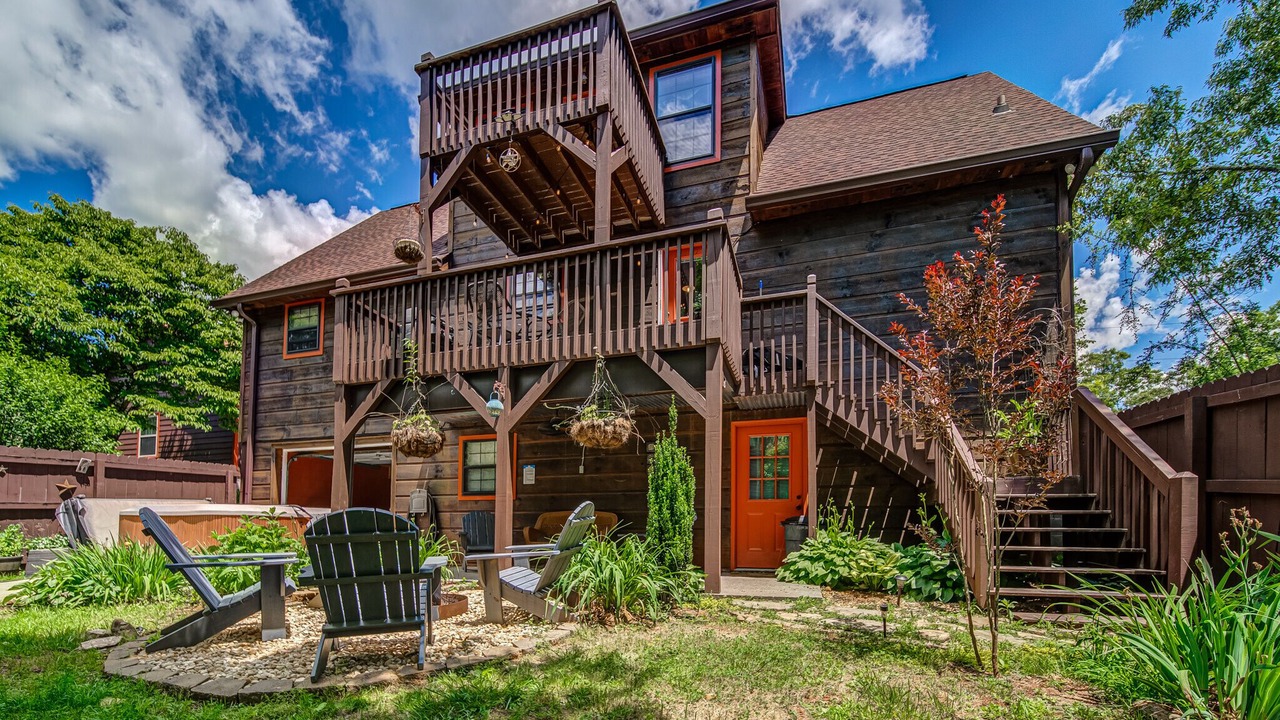 Photo of Outdoor in Mineral Bluff